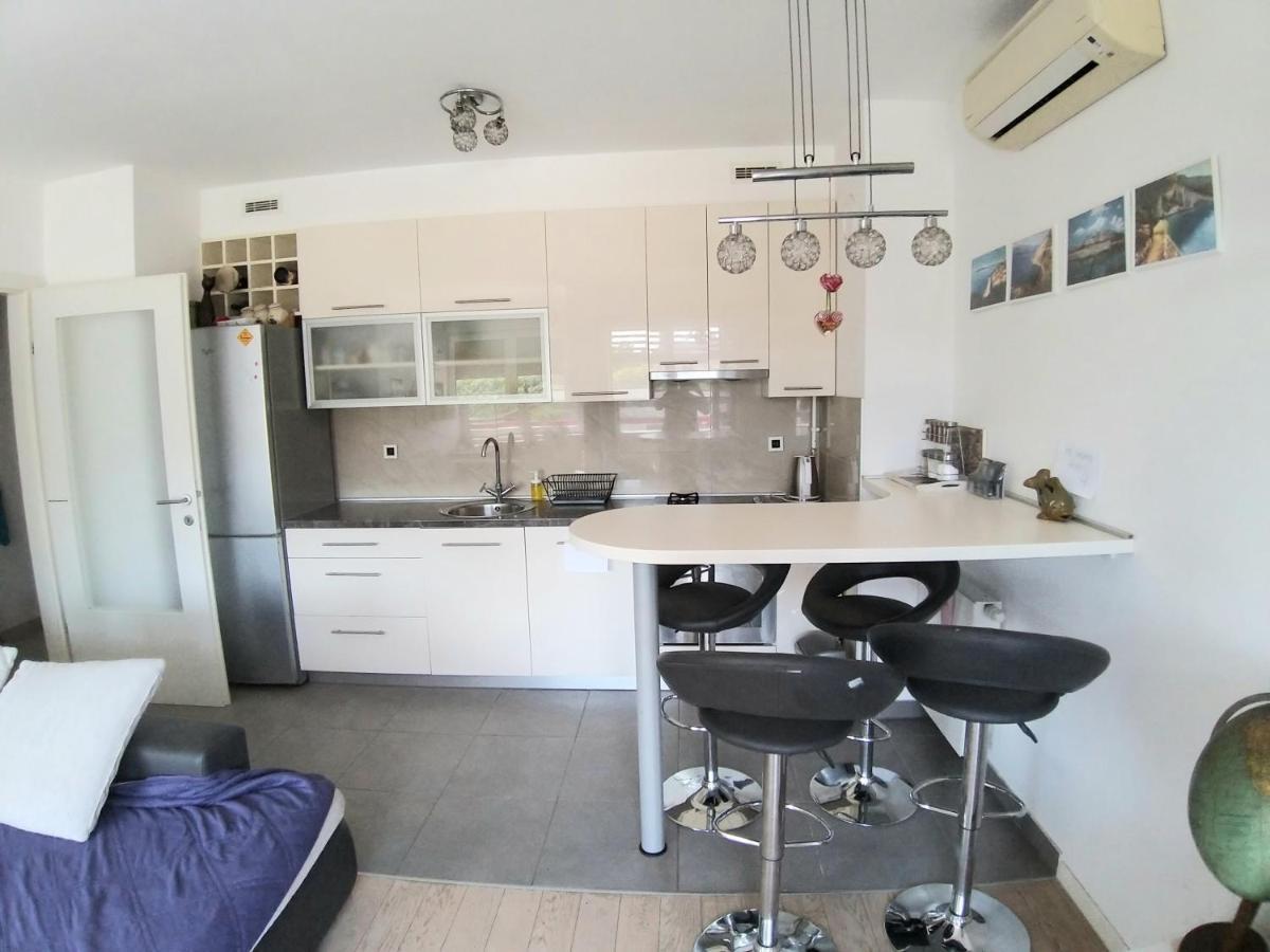 Theos Atelier Self Check In Apartment W Free Private Parking Zagreb Exterior photo
